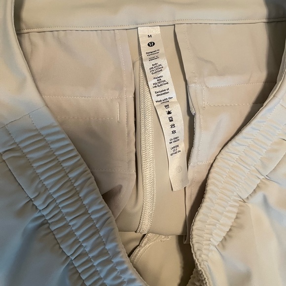 Lululemon women’s draw string pants - Picture 3 of 3